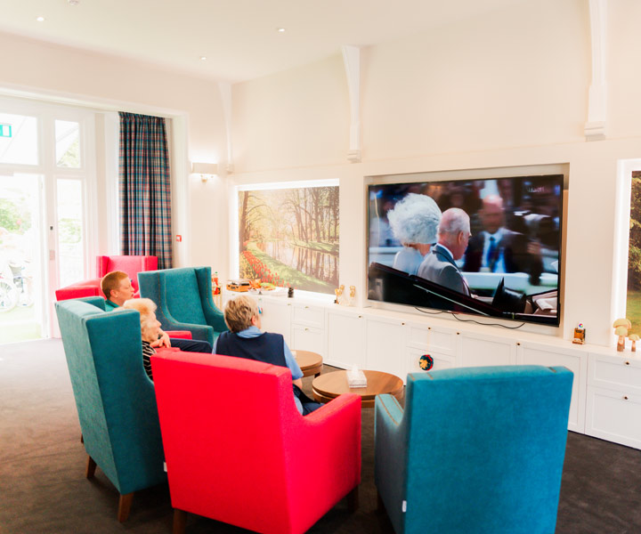 Elderly Care Home - Bourne End - Buckinghamshire - Kingfishers Nursing Home